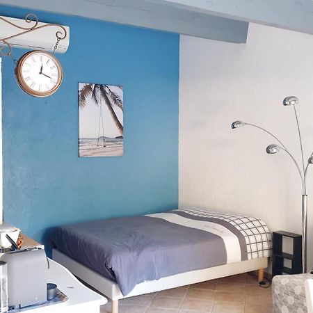 Studio 33 M2 Au Calme Proche Hyeres Ла-Кро Экстерьер фото
