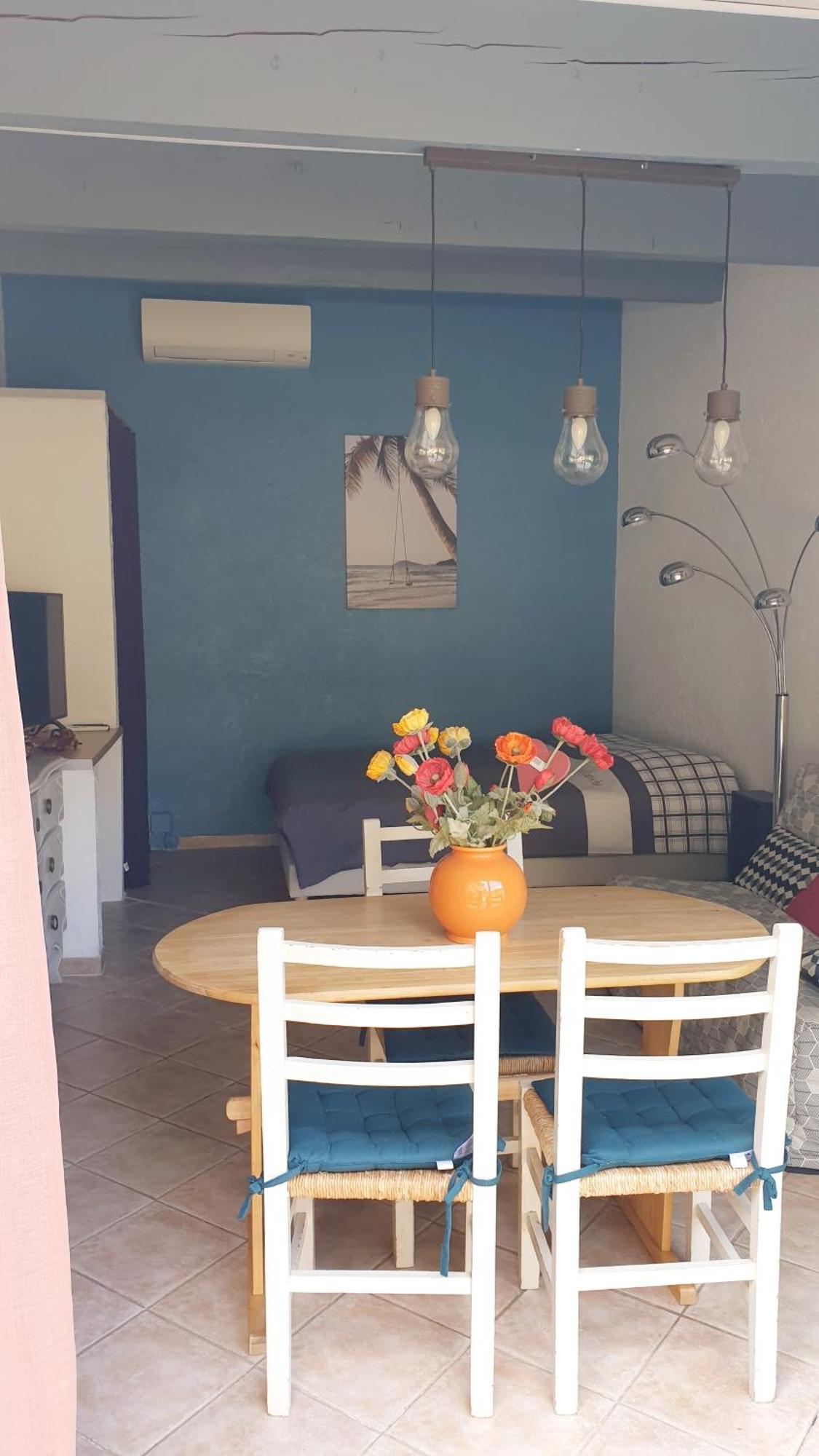 Studio 33 M2 Au Calme Proche Hyeres Ла-Кро Экстерьер фото