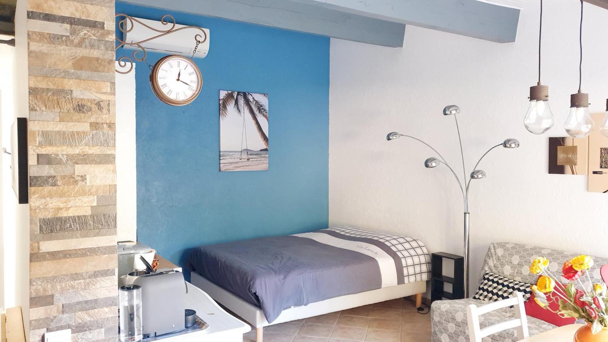 Studio 33 M2 Au Calme Proche Hyeres Ла-Кро Экстерьер фото